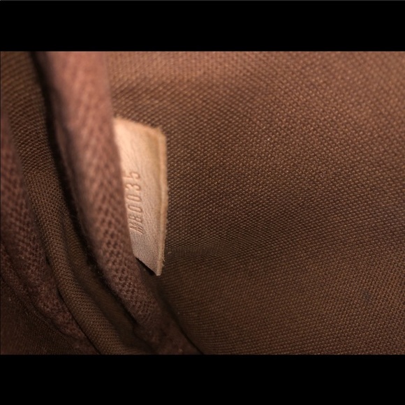 Louis Vuitton Crossbody - Picture 3 of 5